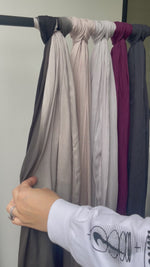 Load and play video in Gallery viewer, Shadow Ombre&#39; Modal hijab
